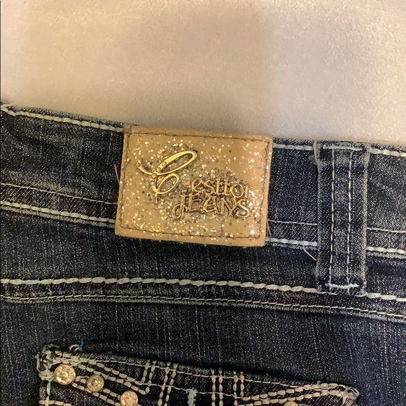 Cesttoi Jean shorts - Picture 5 of 6